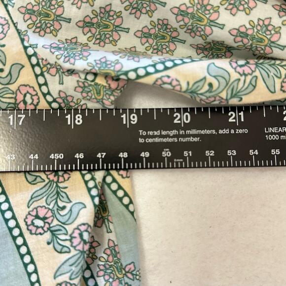 Soft Surroundings Tabitha Pintuck Floral Paisley Tunic Top Prairie Size Medium - Picture 6 of 7